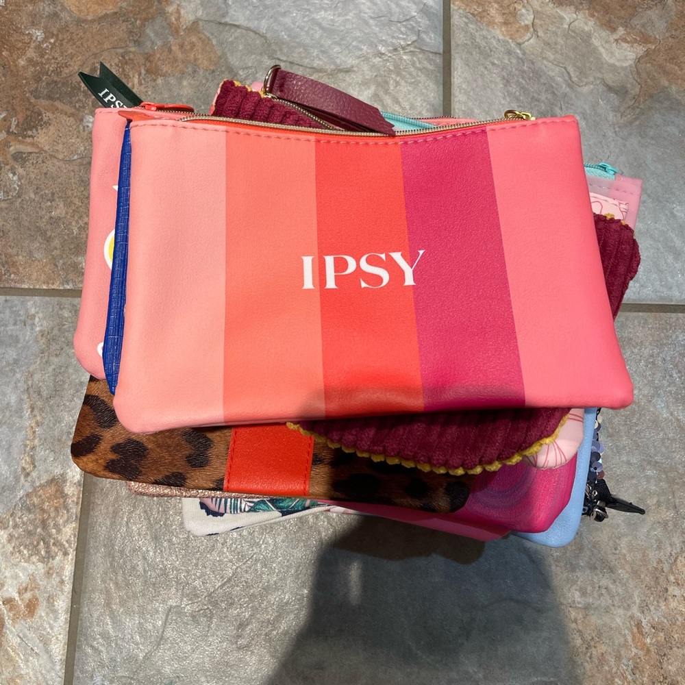IPSY bag bundle!! 25 never used IPSY bags!!